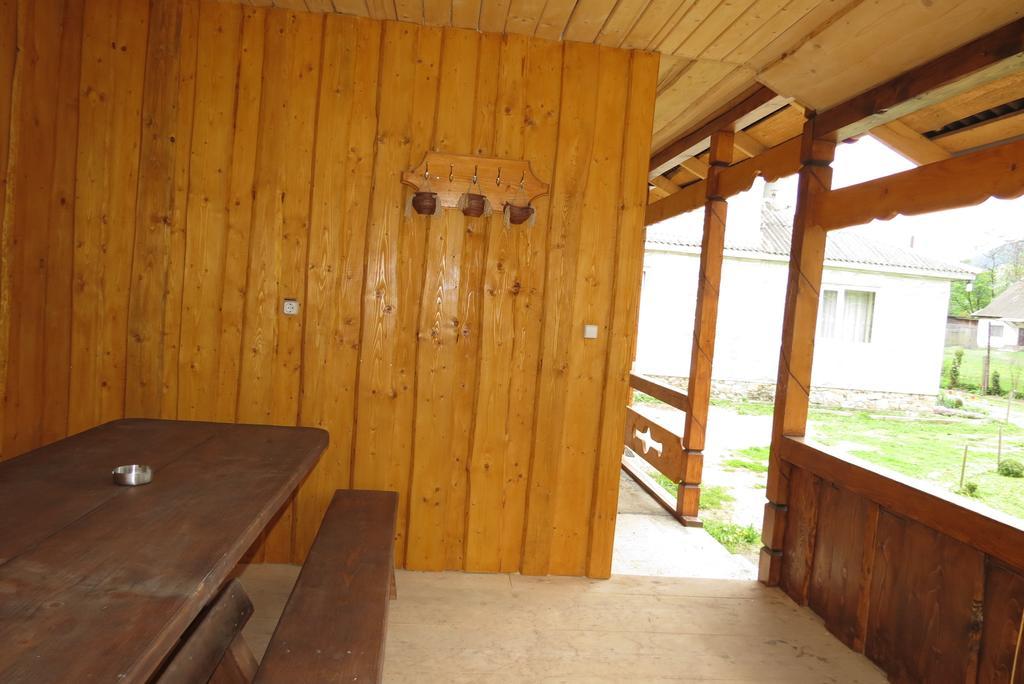 Bilyy Kamin Guest House Tatariv Extérieur photo