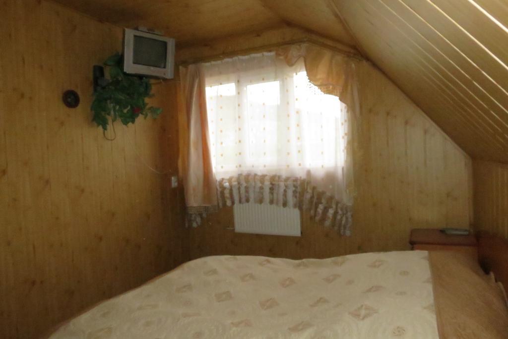 Bilyy Kamin Guest House Tatariv Chambre photo