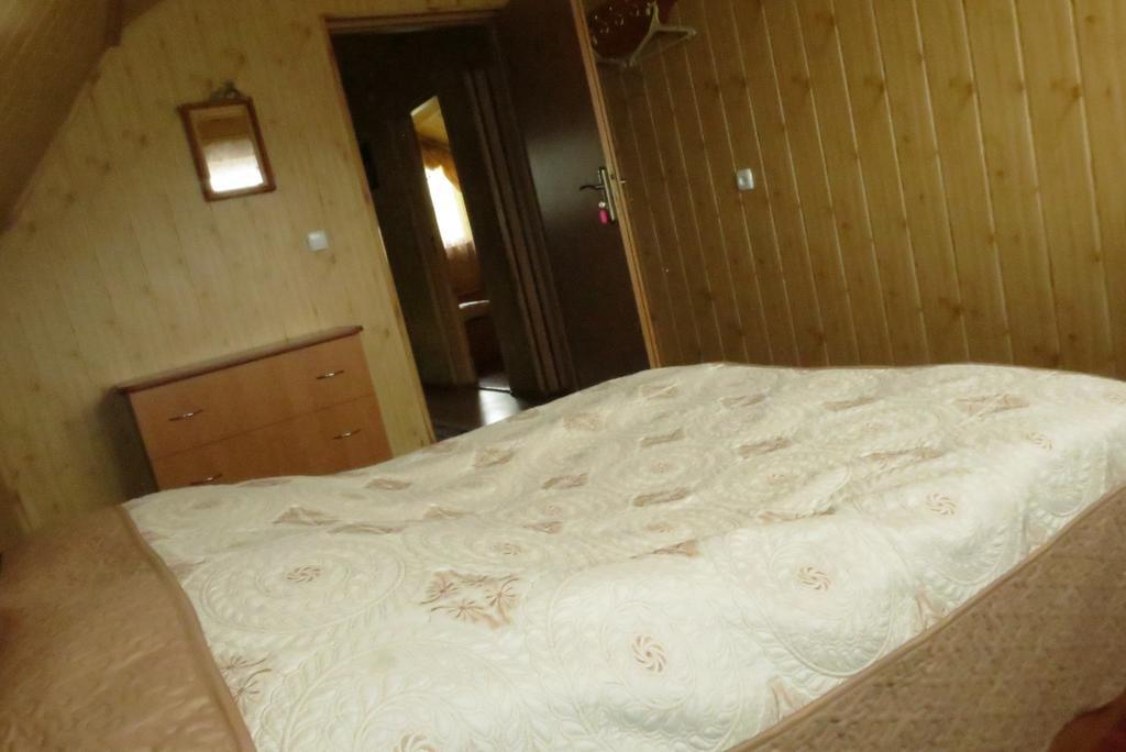 Bilyy Kamin Guest House Tatariv Chambre photo