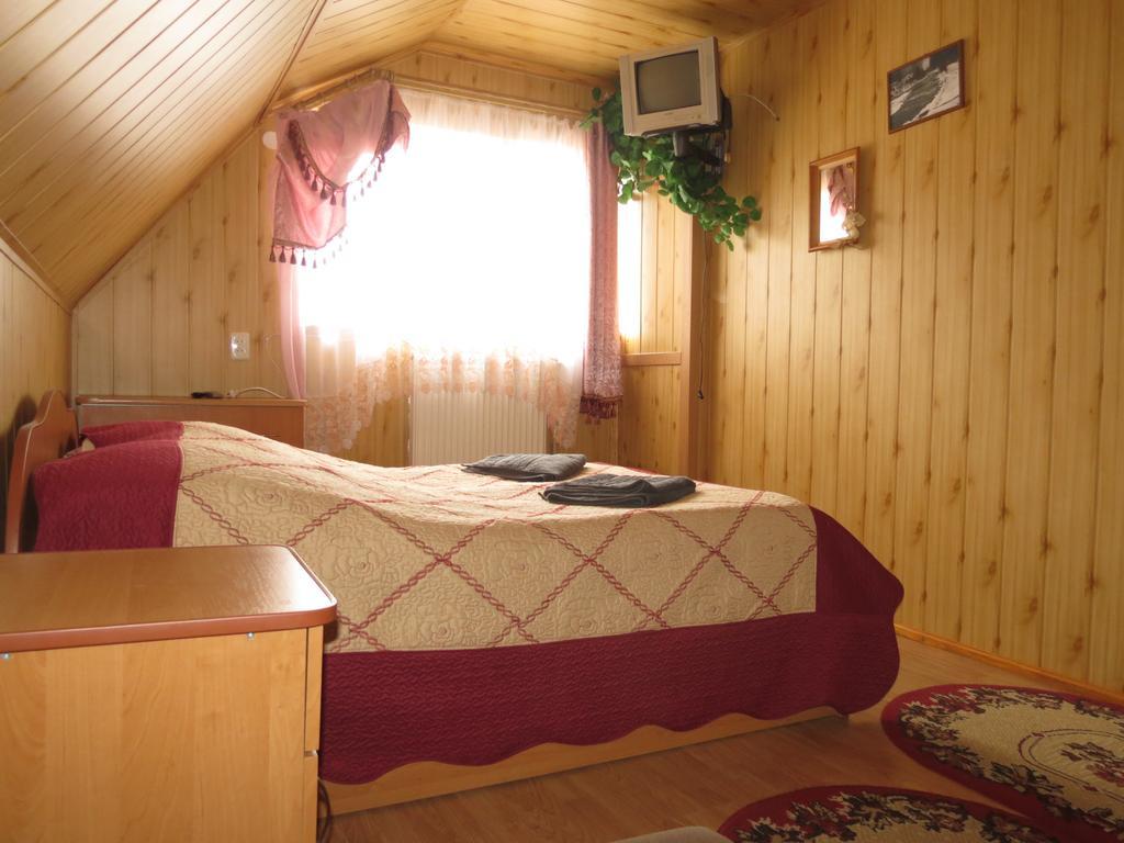 Bilyy Kamin Guest House Tatariv Extérieur photo